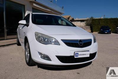 Opel Astra 1.7 CDTI 110CV 5 porte